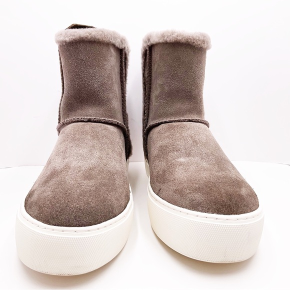 {UGG}AIKA Suede Booties - Picture 8 of 16